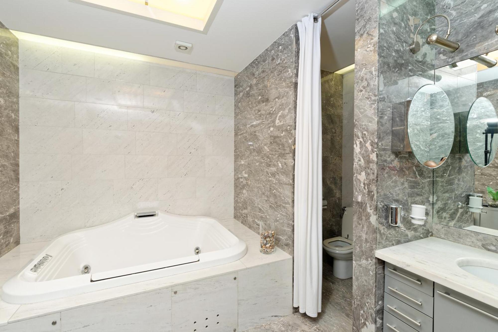 Neoclassical Luxury Apartment Ljubljana Dış mekan fotoğraf