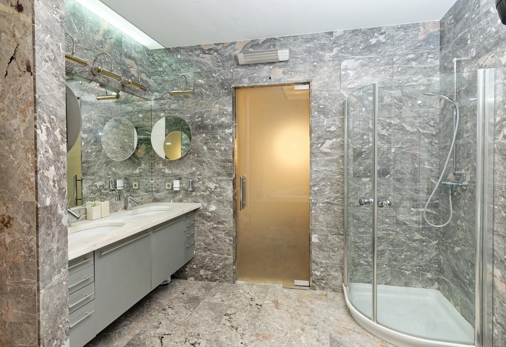 Neoclassical Luxury Apartment Ljubljana Dış mekan fotoğraf