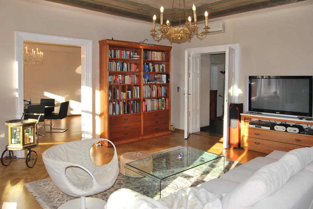 Neoclassical Luxury Apartment Ljubljana Dış mekan fotoğraf